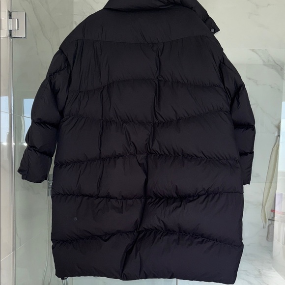 lululemon athletica Black Puffer Jacket - Picture 4 of 8